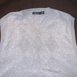 EUC Men’s Sweater Vest by Claiborne